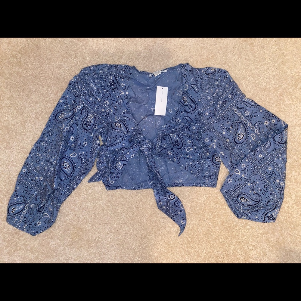 Never Worn Blue American Eagle Cropped Tie Shirt